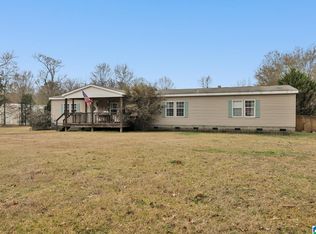 30 Sulphur Creek Ln, Sylacauga, AL 35151