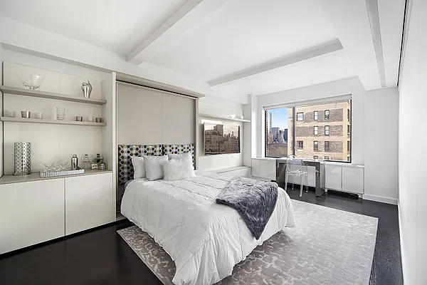 Sold by Stribling | media 6