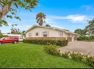 8546 Sunset Dr, Palm Beach Gardens, FL 33410