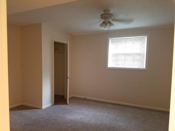 5th image of 93 Glenrose Ave
