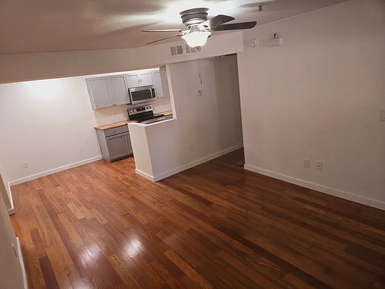 1385 W University Ave #3-124 — Photo 3
