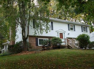 121 E Poplar Dr, Delmar, NY 12054
