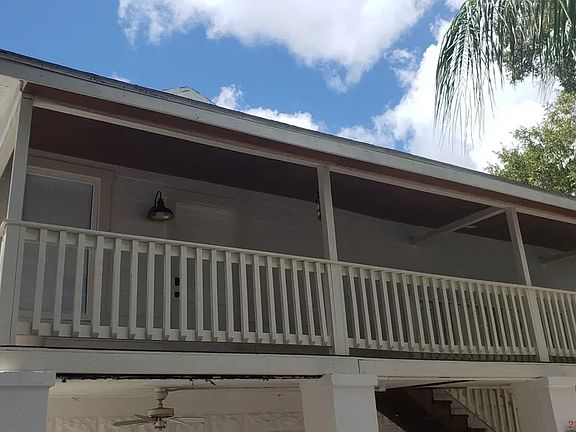 2nd image of 326 1/2 6th Ave N #1
