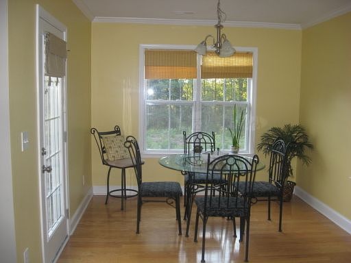 3rd image of 414 Grenedad Ct