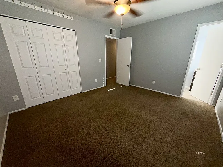 2944 S 12th Ave — Photo 17