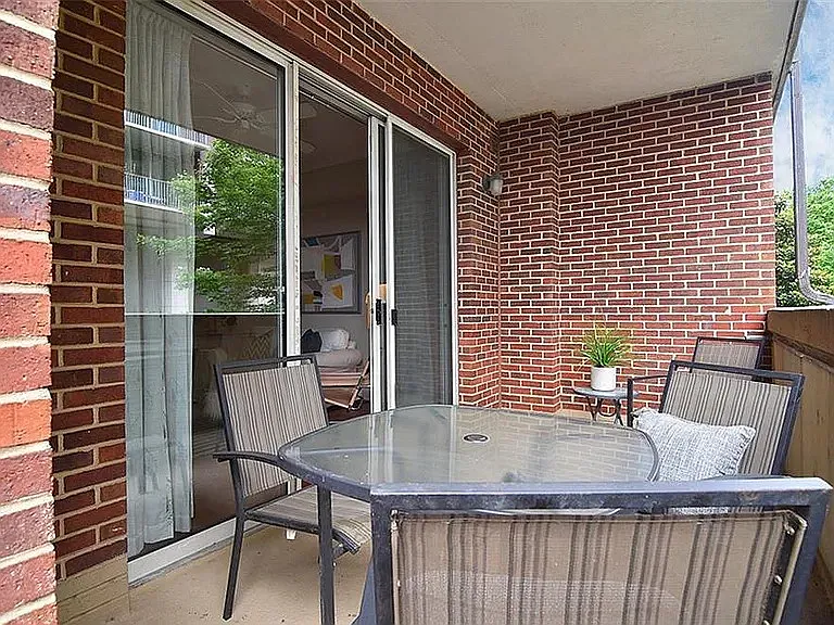 300 W 5th St #237-1 — Photo 15