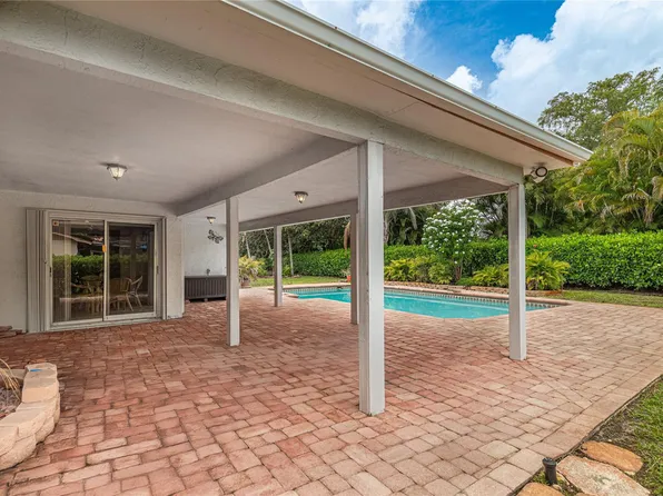 8277 NW 3rd Place, Coral Springs, FL 33071