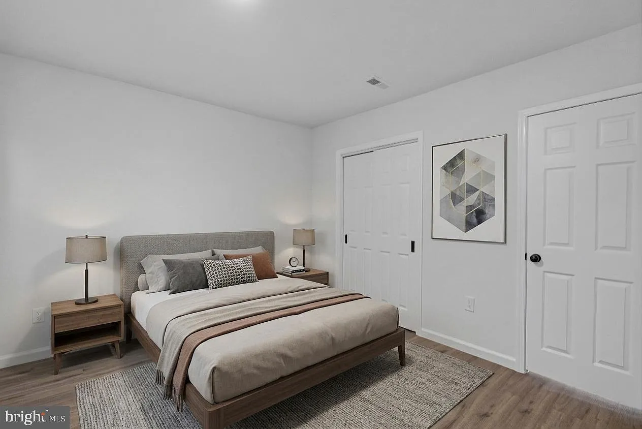 5 bed, 1500 sqft, $6,300 — Photo 4