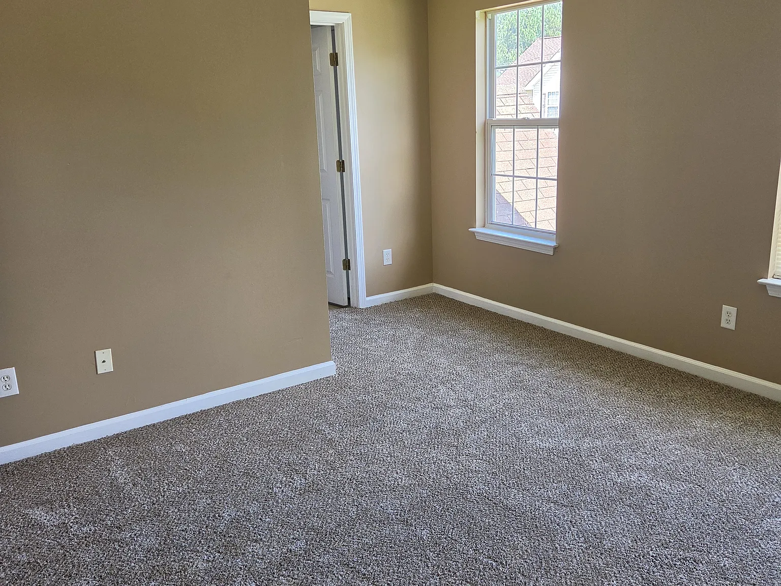4 bed, 1526 sqft, $1,800 — Photo 3