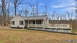 3rd image of 2715 Ravenwood Rd