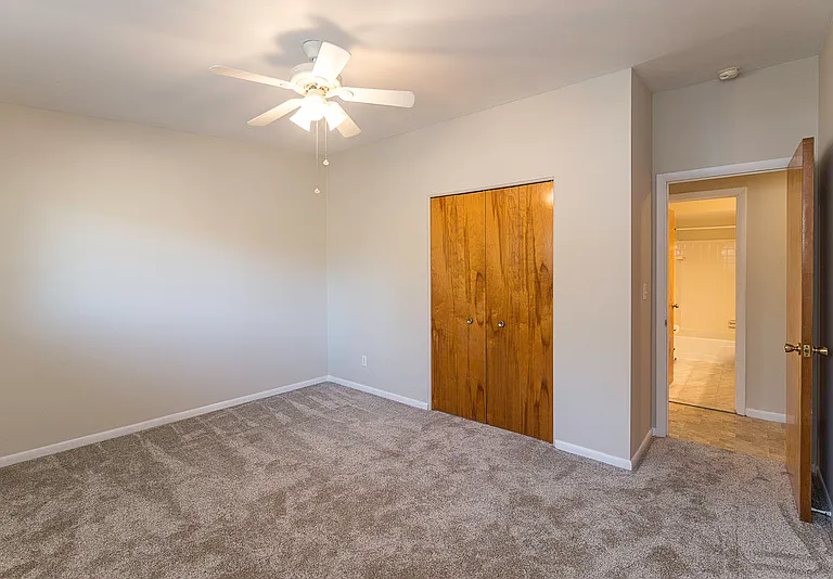 524 Bemidji Ct — Photo 17