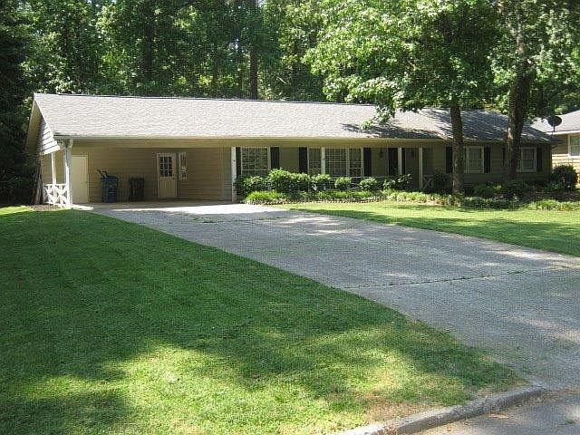 120 Pebble Trail- front