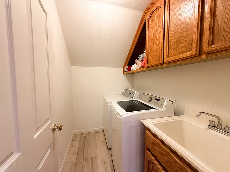 3403 Stormy Ct — Photo 37
