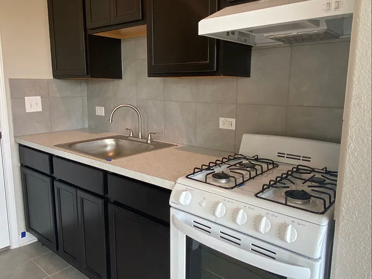 420 Ferrule Dr #B — Photo 11