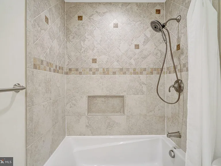 6281 Gentle Ln — Photo 27
