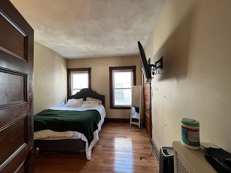 10 Davis St #2 — Photo 5