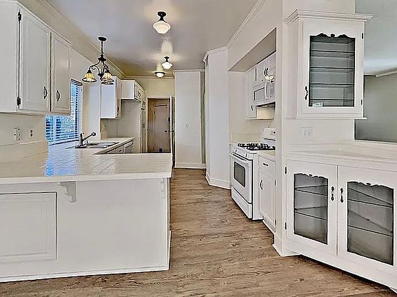3rd image of 22844 White Pine Pl