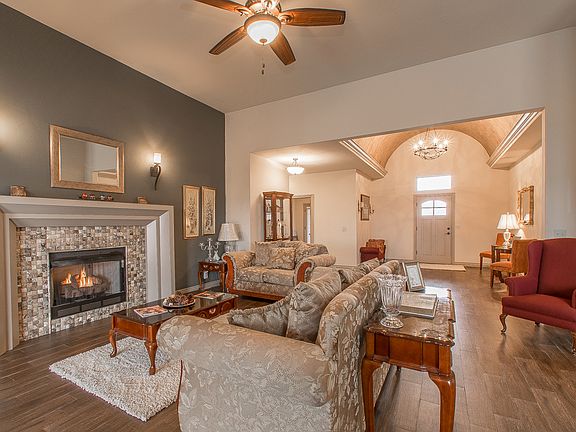 5th image of 19504 Talavera Ln