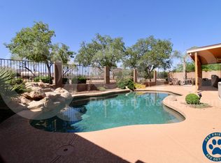 913 E Gary Ln, Phoenix, AZ 85042
