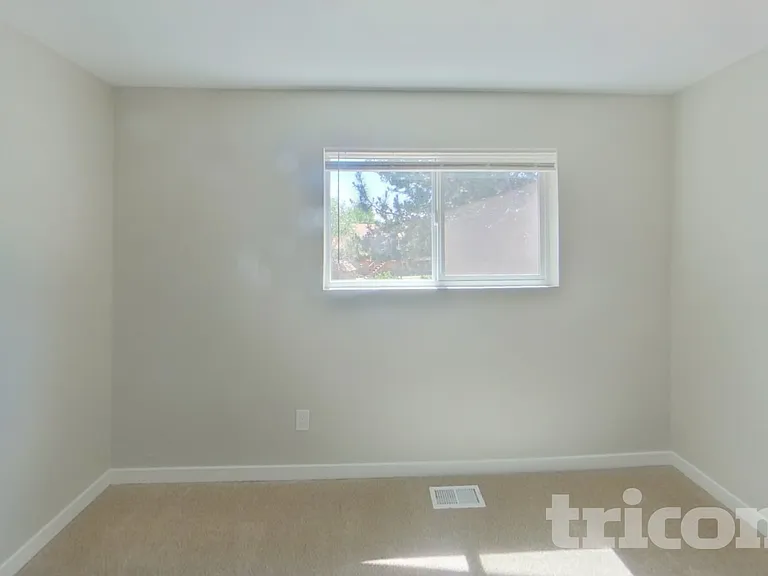 6955 Harding St — Photo 9