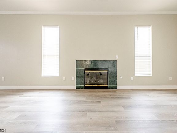 5th image of 5748 Royal Castle Ln