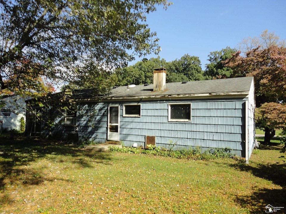 4th image of 8579 Buerk Dr