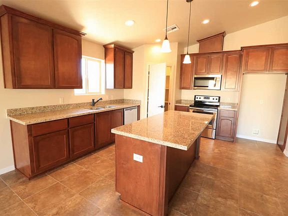 5th image of 12585 E 48th Dr
