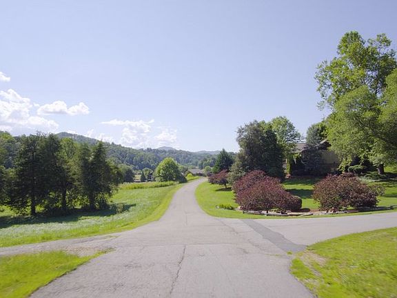 2nd image of 25 Porter Creek Dr