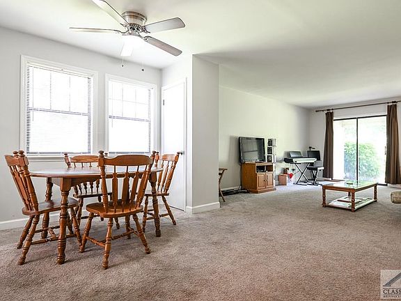 5th image of 210 Appleby Dr APT 121