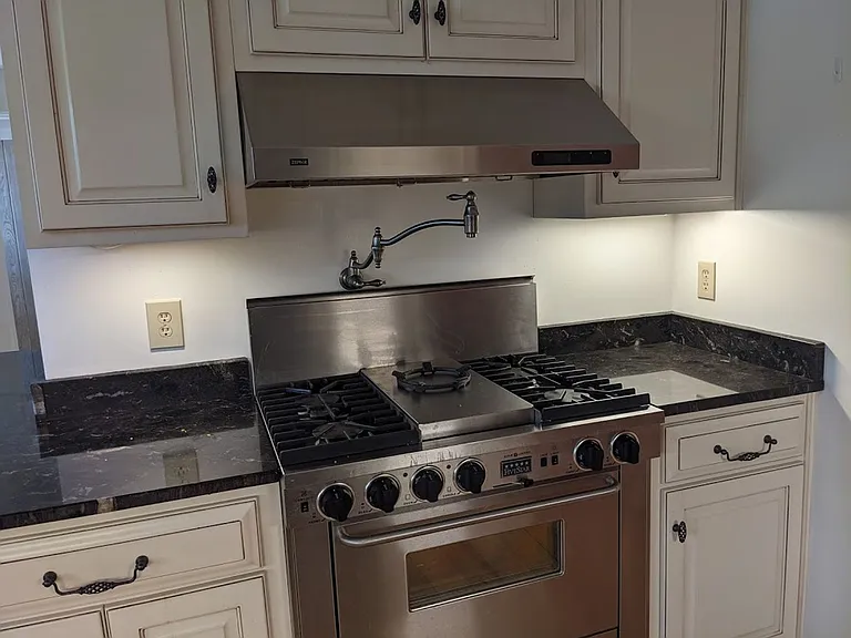 223 Edgefield Ave NW — Photo 13
