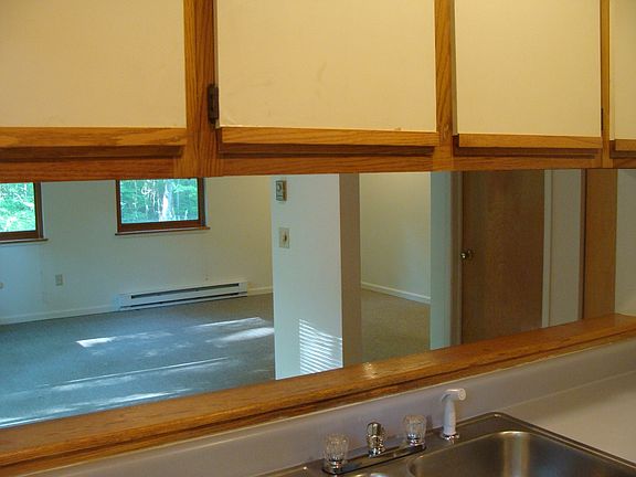 pass through to Dining