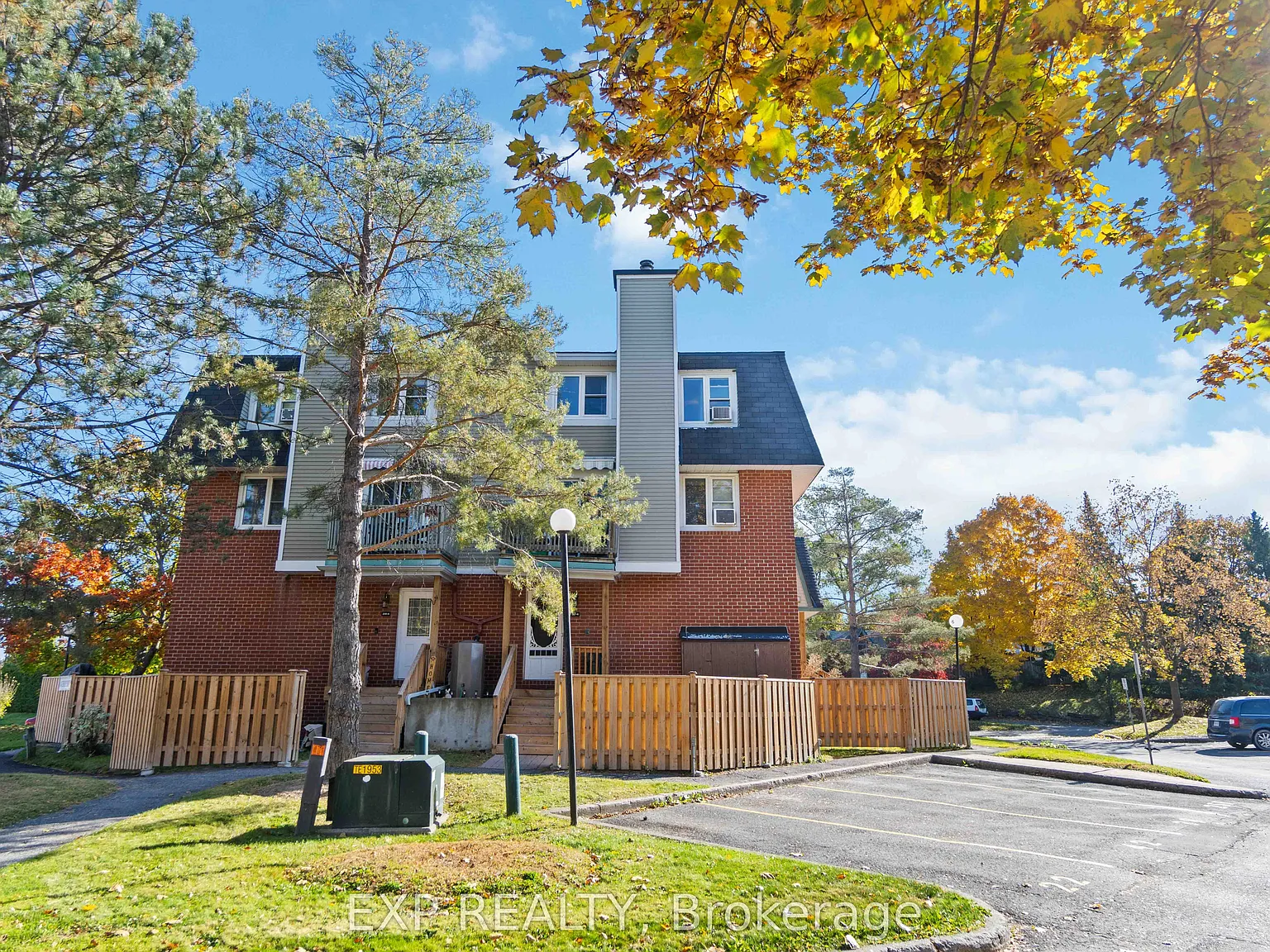 2 bed, $2,350 — Photo 3