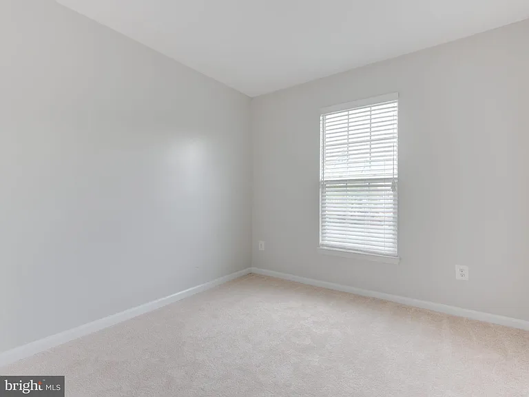 20362 Hartwell St — Photo 26