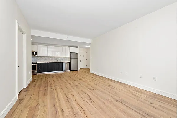 Rented by Modern Spaces | media 23