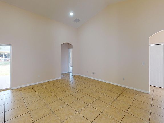 4th image of 5937 NW Carefree St