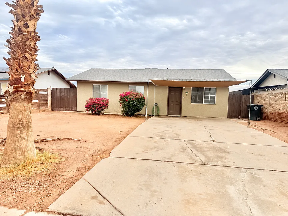 731 N Gladiola Dr