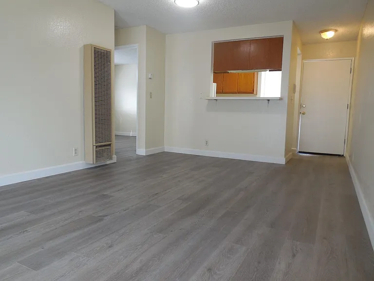 833 Gaviota Ave #H — Photo 1