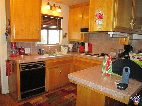 3rd image of 656 W Avenue J11