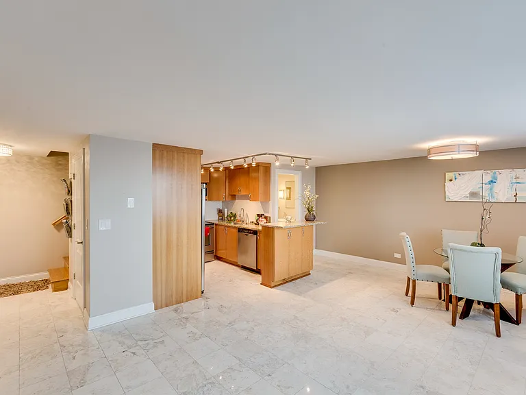 1221 N Dearborn Pkwy #1210S — Photo 3