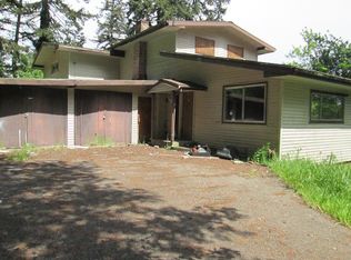 93517 Sunnyvale Ln, Coos Bay, OR 97420