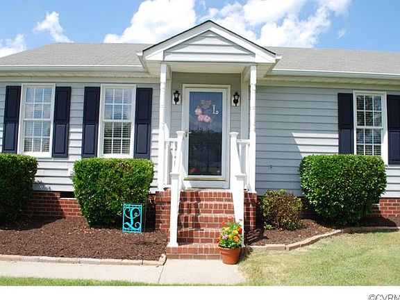 3rd image of 7004 Meredith Farms Dr