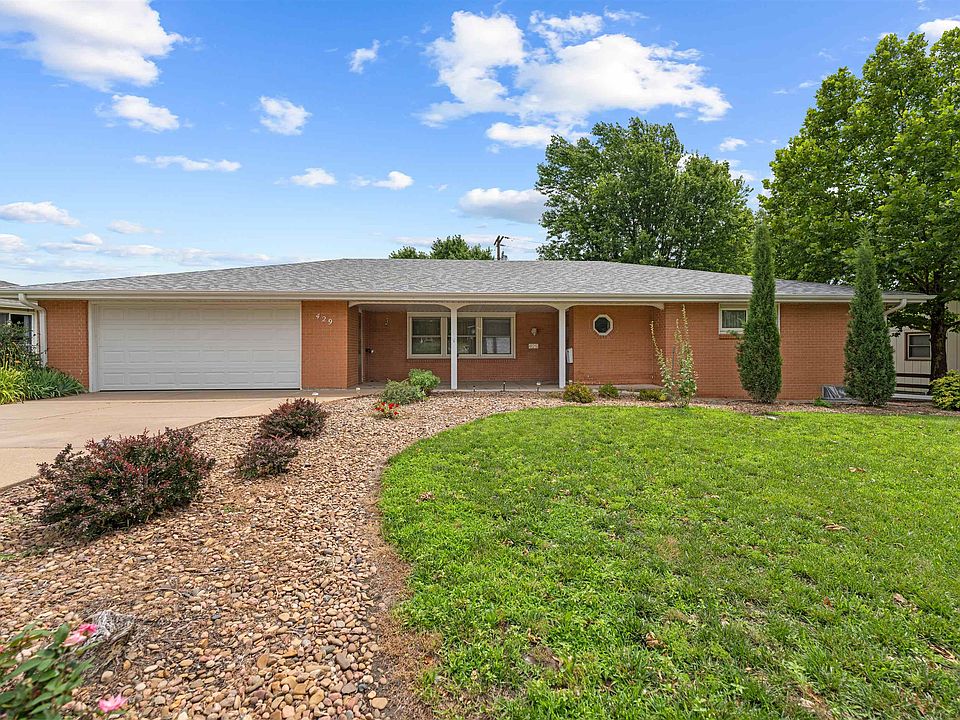 1st image of 429 Claremont Dr