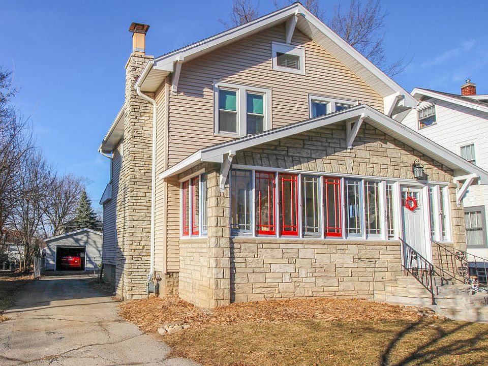 1st image of 230 Wilson Ave