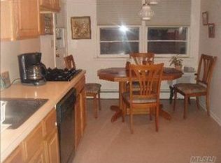 3211 Waterbury Dr, Wantagh, NY 11793