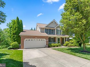 604 Firethorn Ct, Mount Airy, MD 21771
