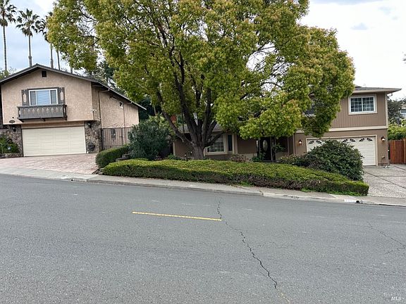 2nd image of 1568 Vervais Avenue