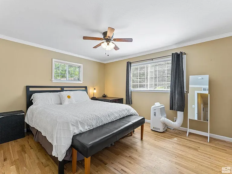 1040 Munley Dr — Photo 5