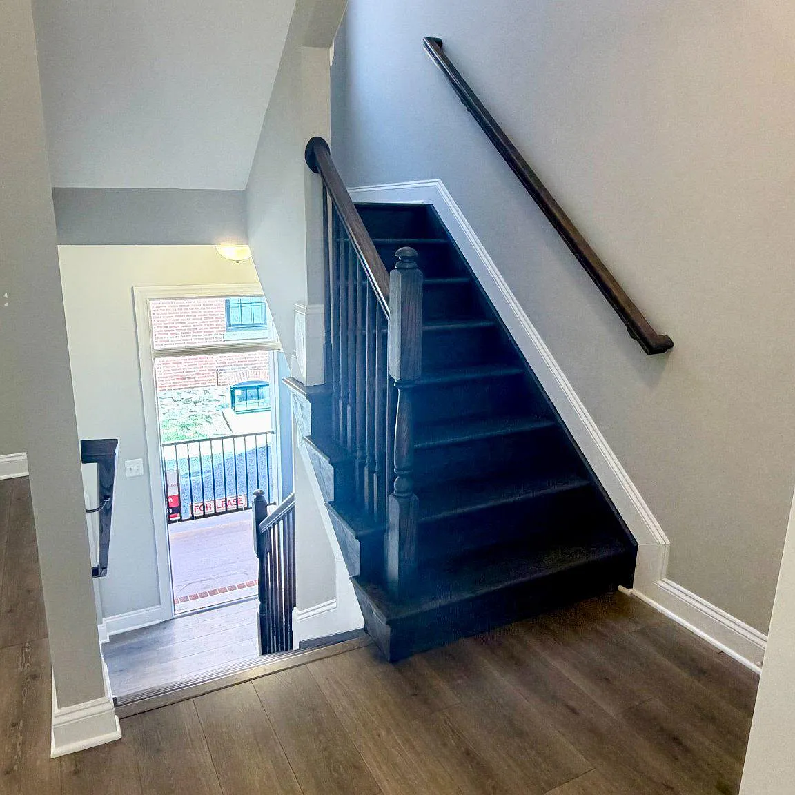 4 bed, 3.5 bath, 2200 sqft, $3,200 — Photo 3