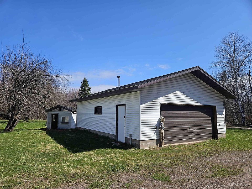 1st image of 16672 Lakeshore Dr