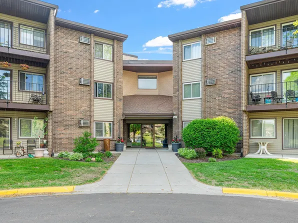 3425 Golfview Dr APT 308, Eagan, MN 55123